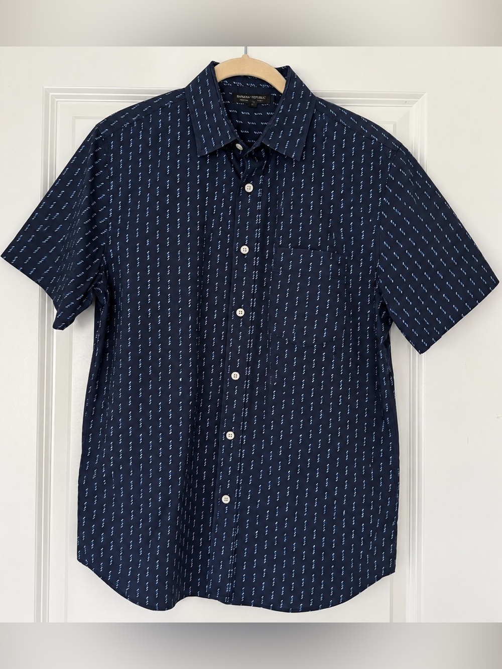 Banana Republic Navy Men’s Short-Sleeve Button-Down with Tech Stretch Cotton Med